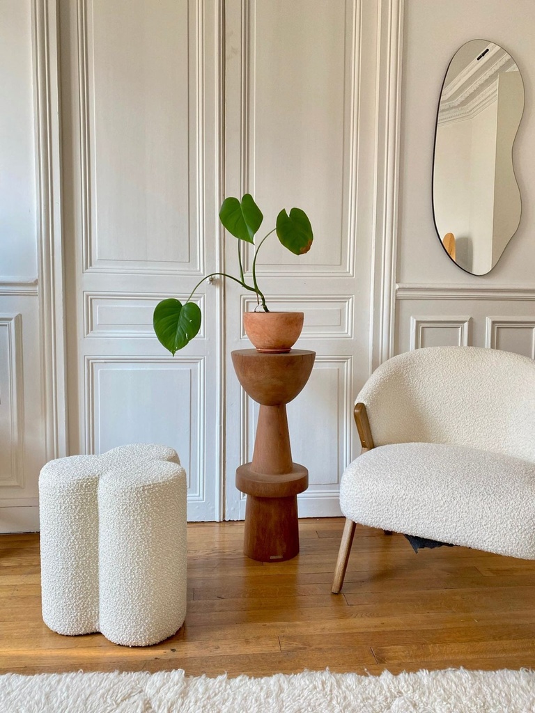 Polspotten-Clover-Boucle-kruk-beige-interieur Polspotten-Clover-Boucle-kruk-beige-interieur