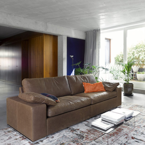 cor-pilotis-bijzettafel-bruine-zetel cor-pilotis-bijzettafel-bruine-zetel